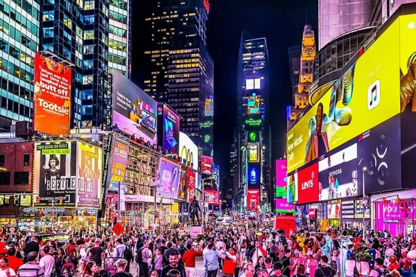 5 Things You Should Display on Your Programmable LED